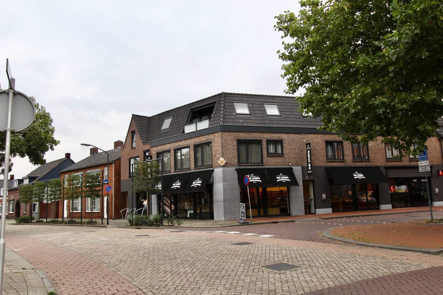 Afbeelding 2 van 12