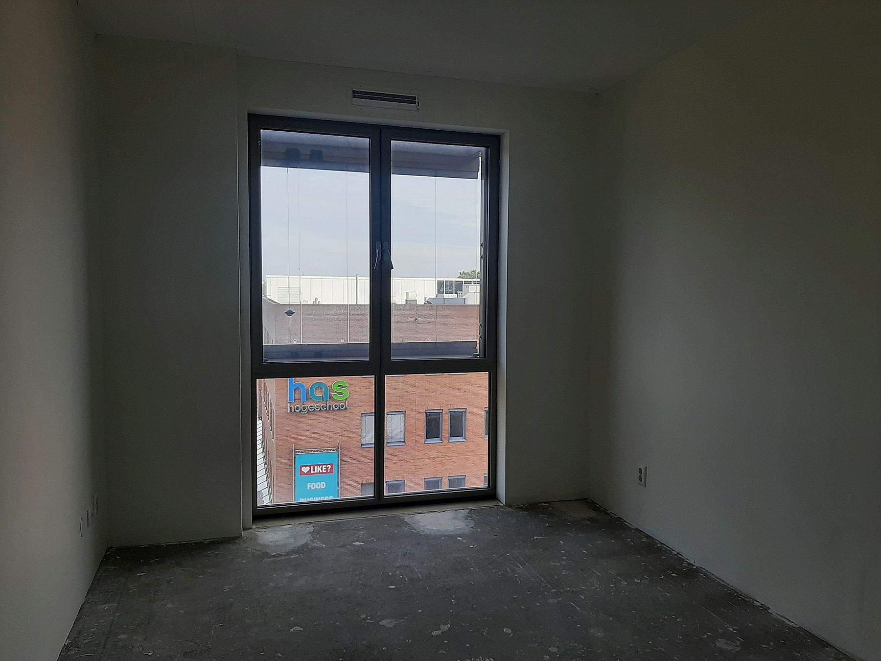 Image 8 of 8