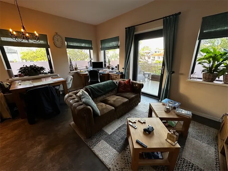 Image 1 of 10