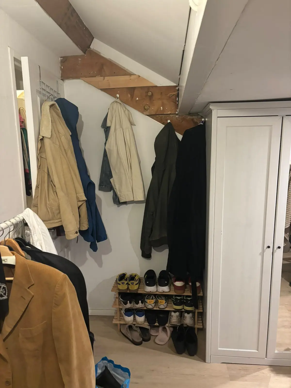 Image 2 of 4