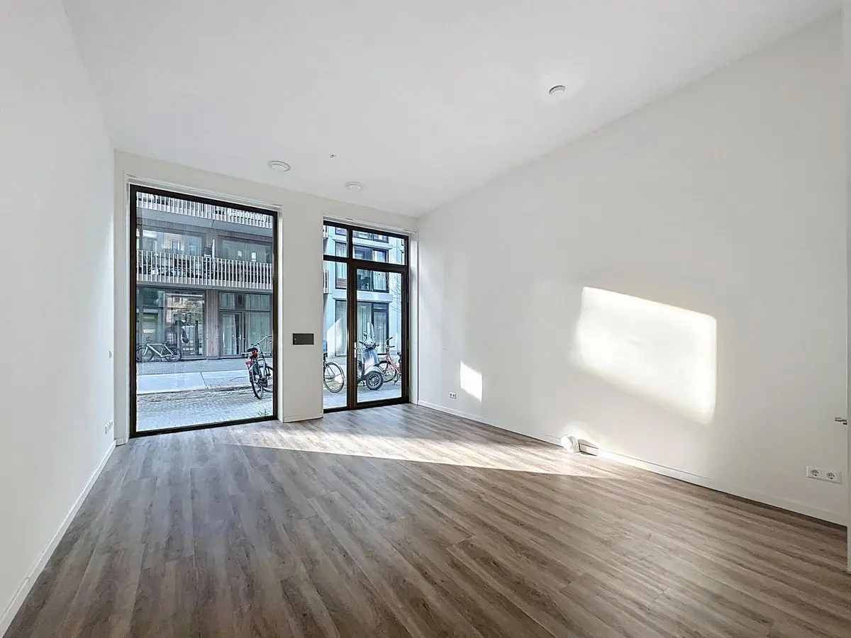 Image 11 of 15