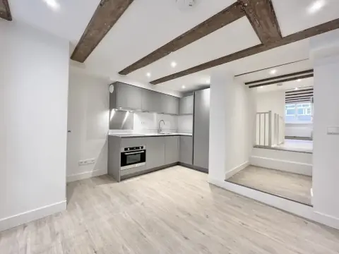 Apartamento de dos dormitorios en Korte Koningsstraat, Ámsterdam Centro - En alquiler
