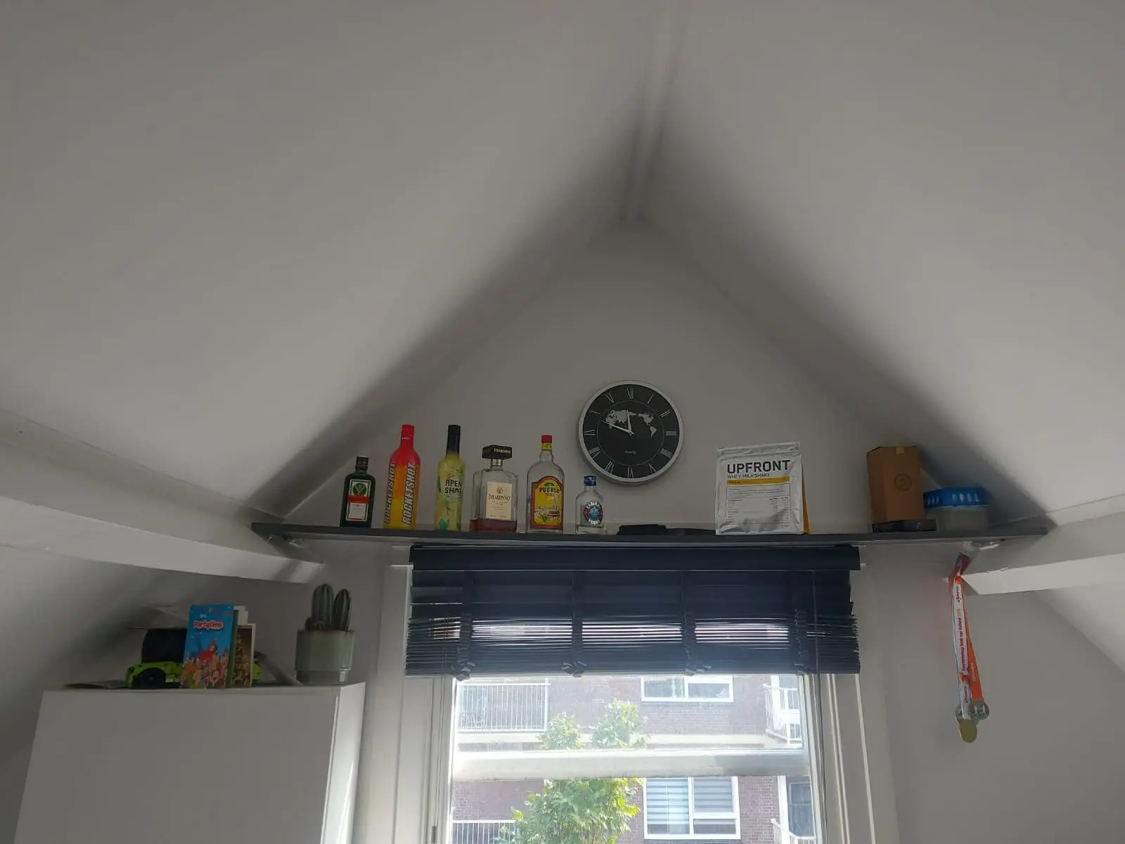 Image 4 of 9
