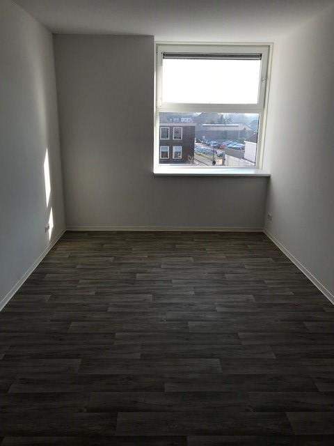 Bild 2 von 6