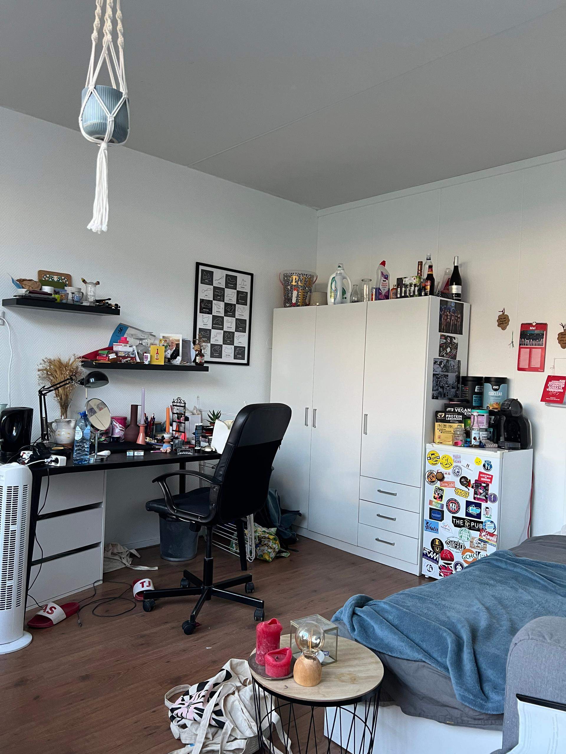 Bild 1 von 3