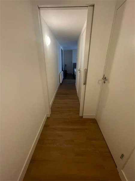 Image 6 of 6