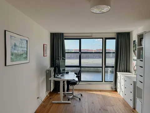 Stilvoll möblierte Fünf-Zimmer-Wohnung in der Rheastraat, Amsterdam-Zuid