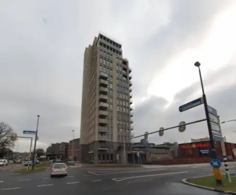 Appartement Weerdingerstraat 325, Emmen - À louer