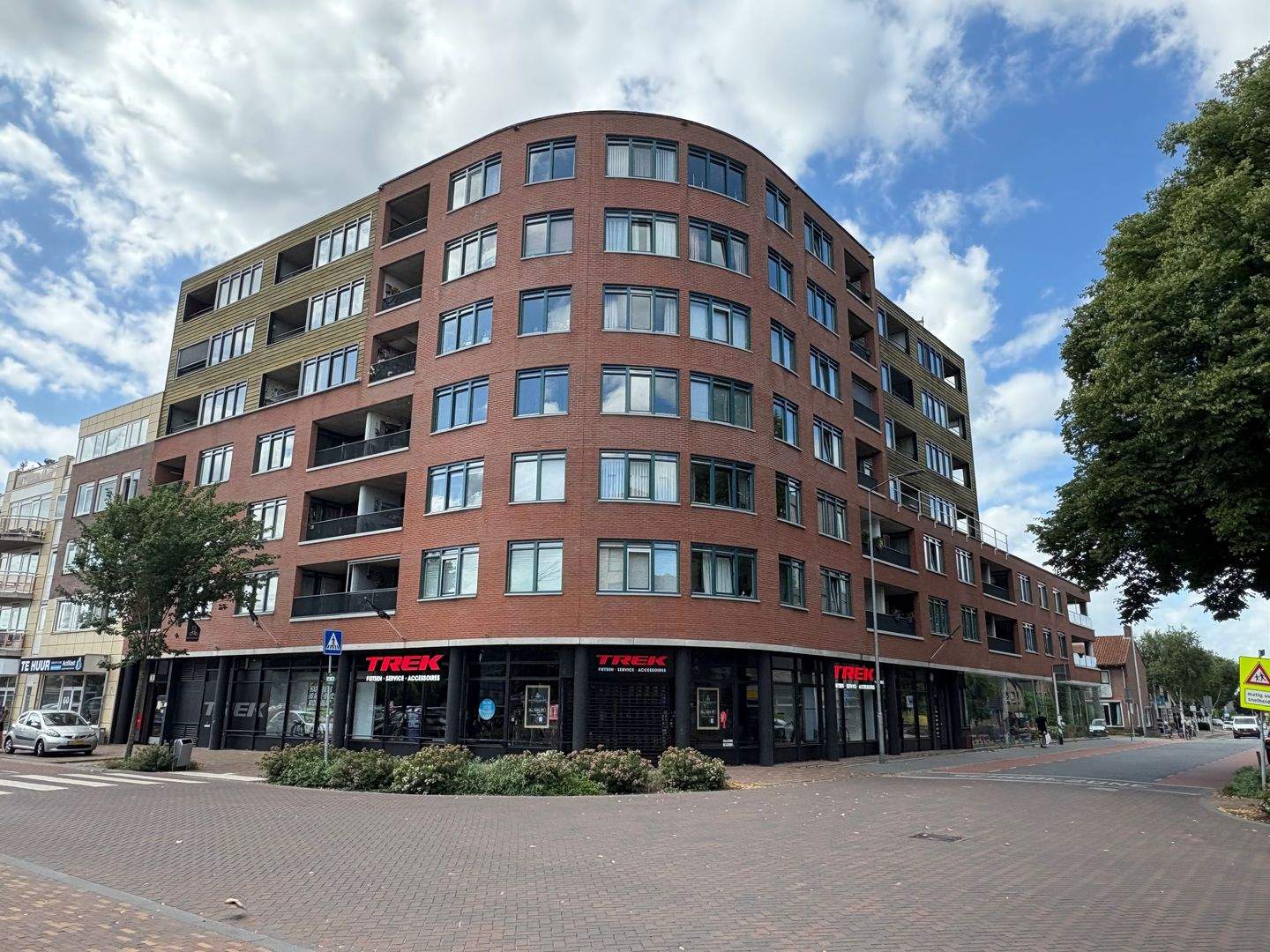Afbeelding 1 van 6