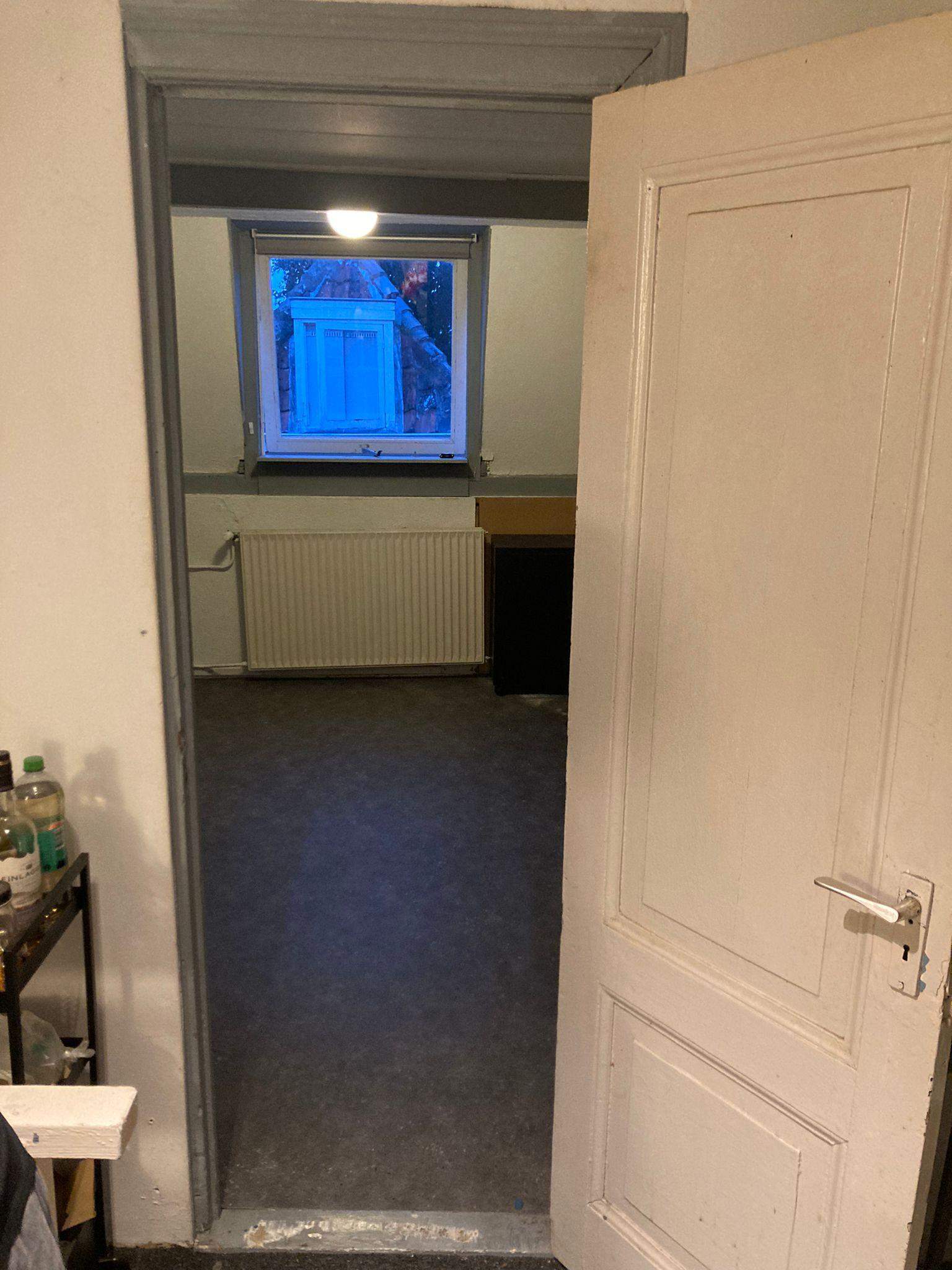 Image 2 of 5