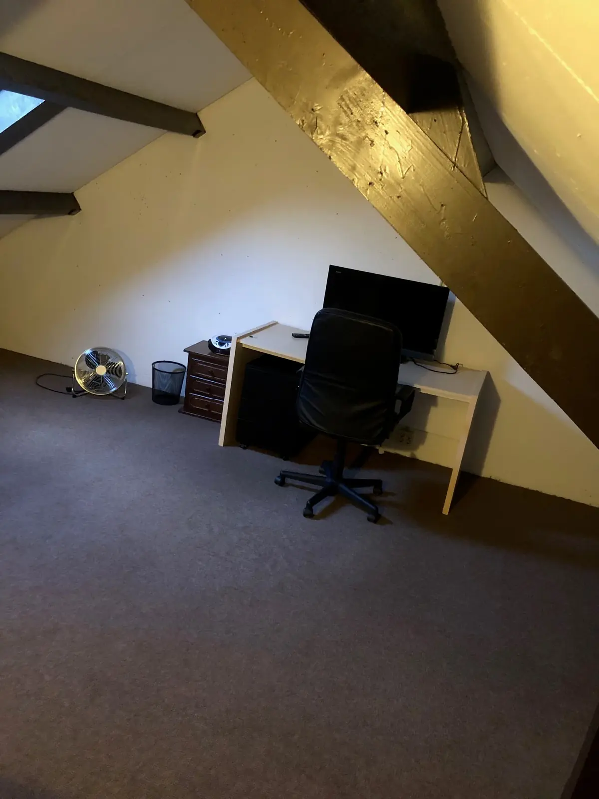 Image 5 of 9
