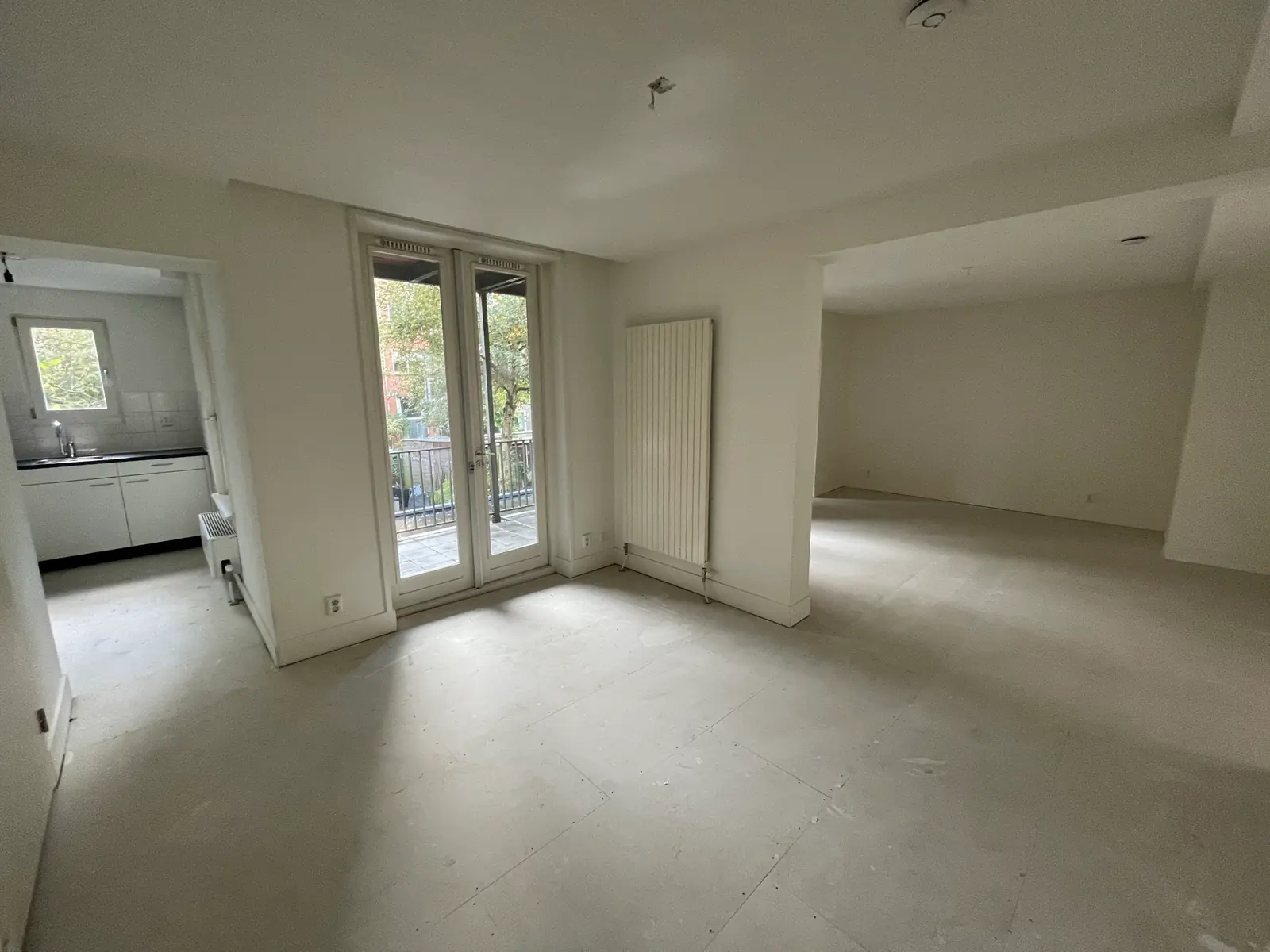 Image 3 of 19