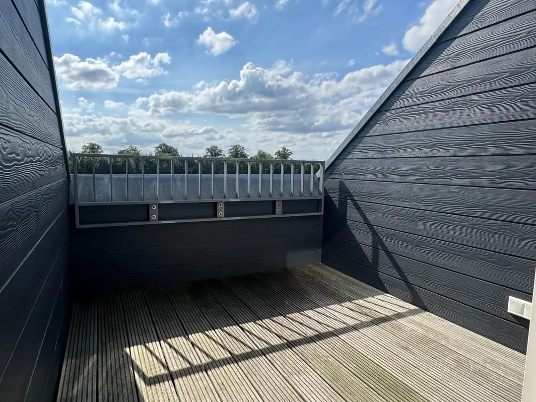 Image 11 of 20