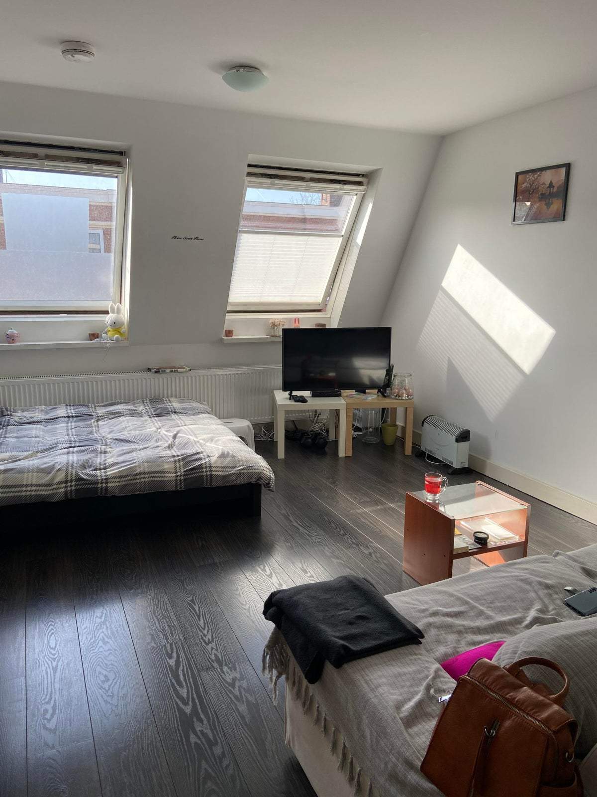 Image 2 of 11