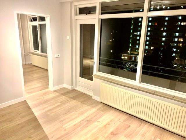 Bild 2 von 10