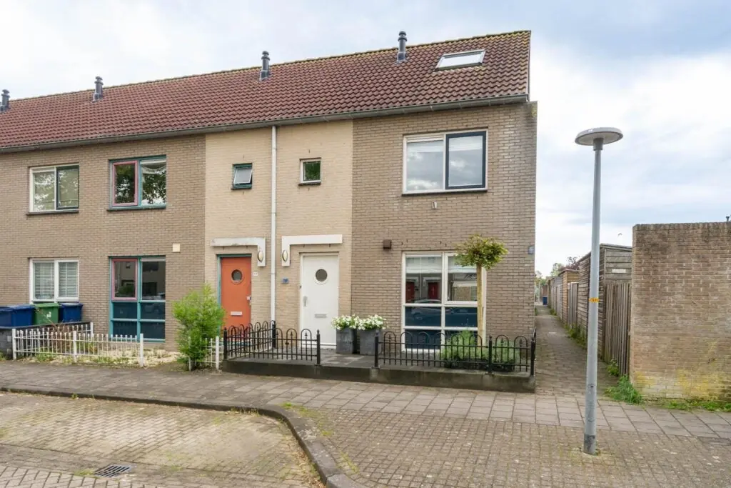Maison Salsastraat, Almere - À Louer