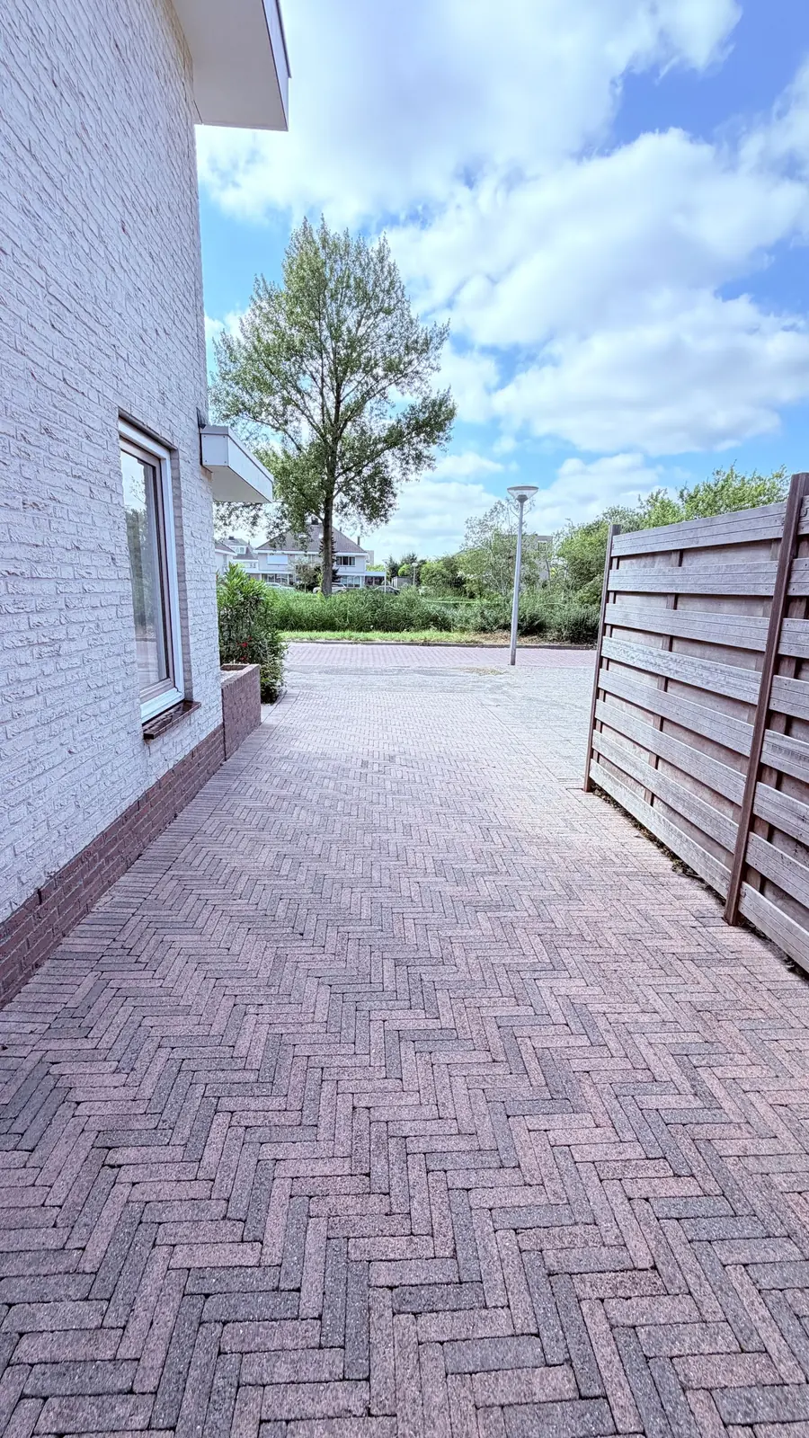 Image 40 of 44