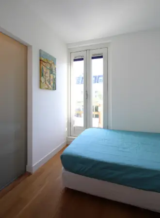 Image 3 of 10