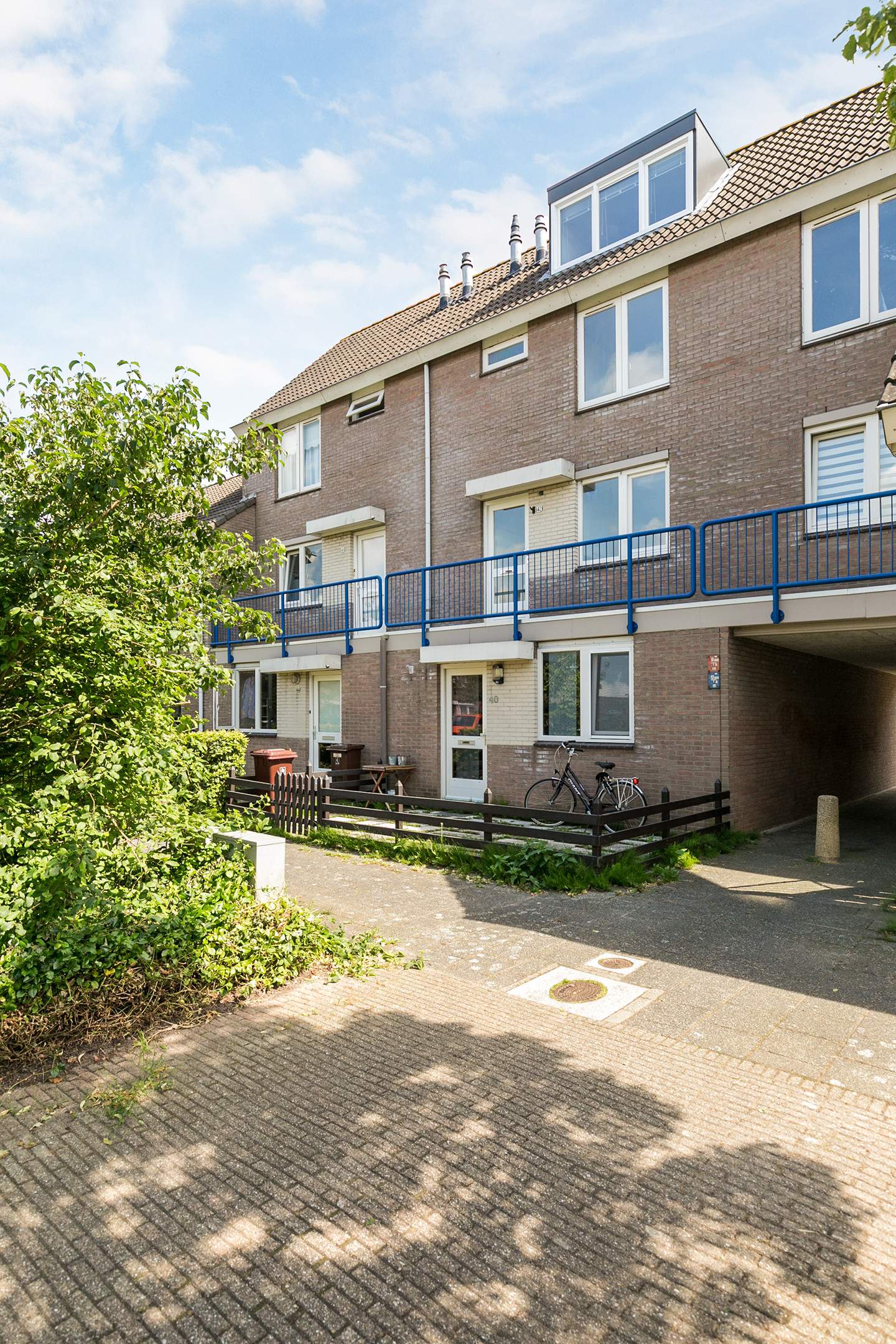 Afbeelding 2 van 2