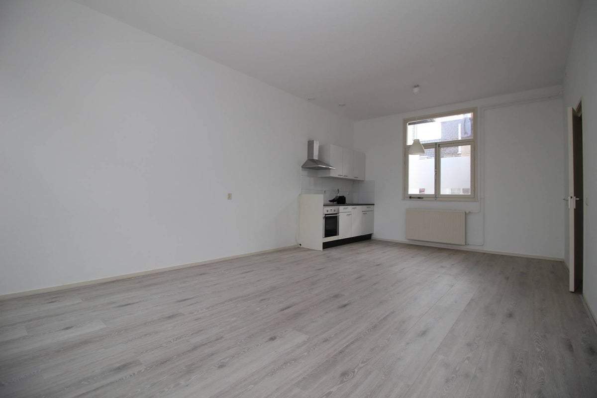 Bild 2 von 18