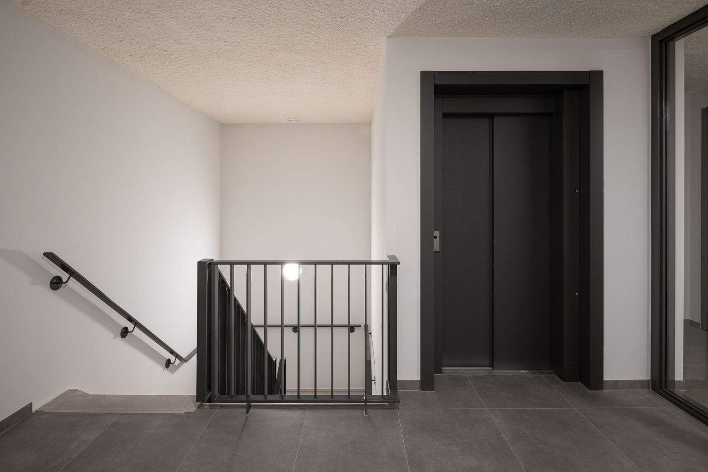 Image 3 of 12