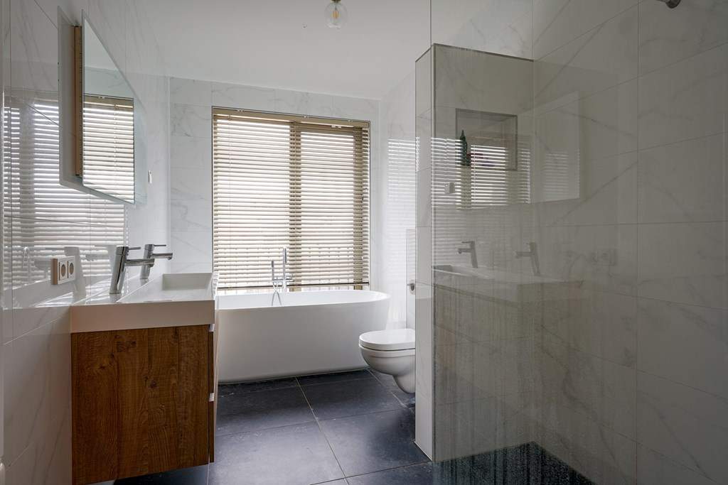 Image 20 of 36