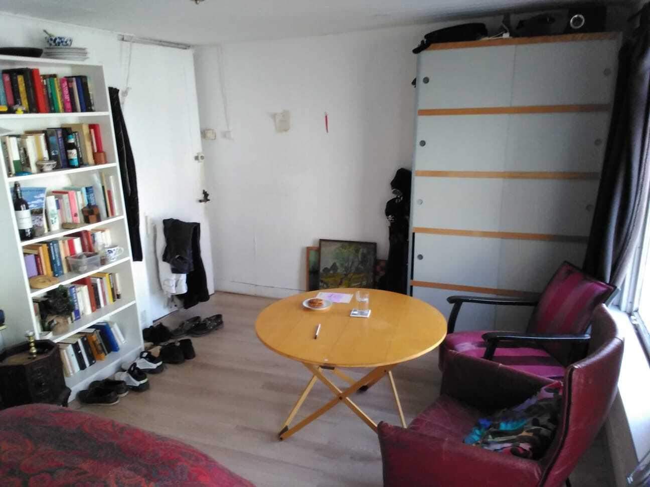 Image 3 of 3