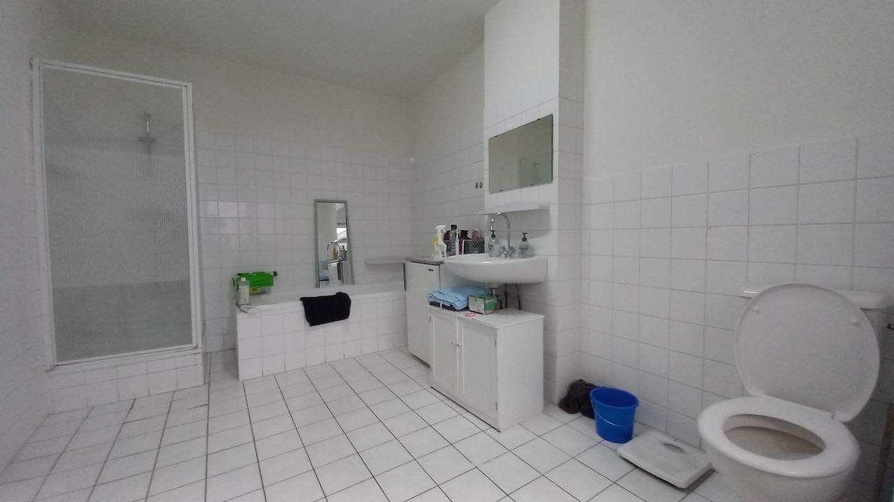 Bild 2 von 3
