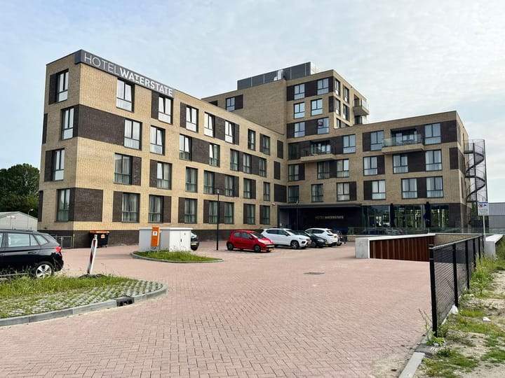 Image 1 sur 20