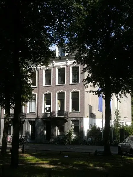Image 10 of 10