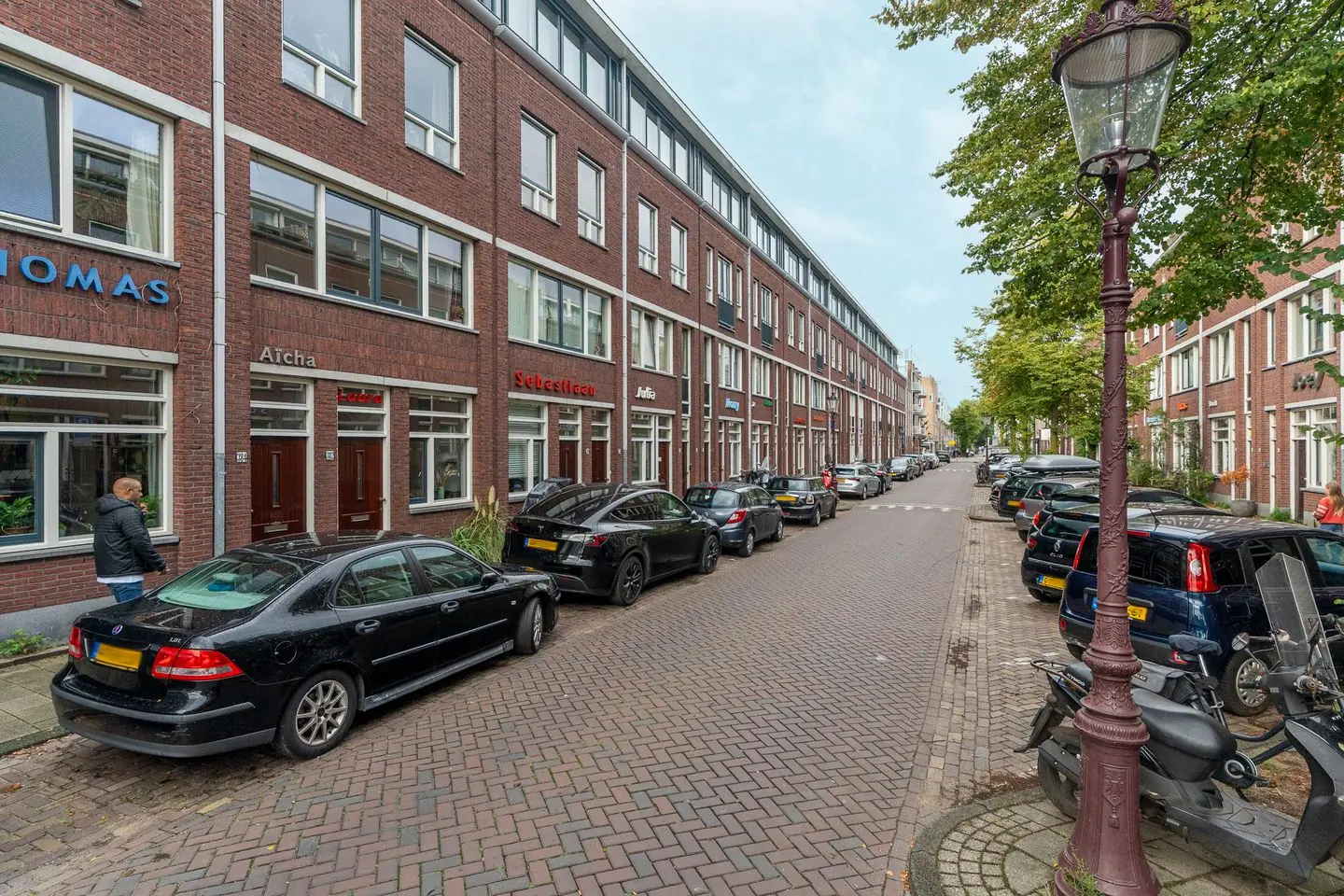 Image 25 of 28