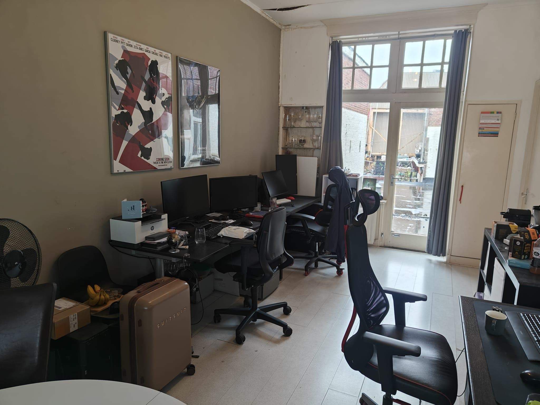 Image 3 of 8