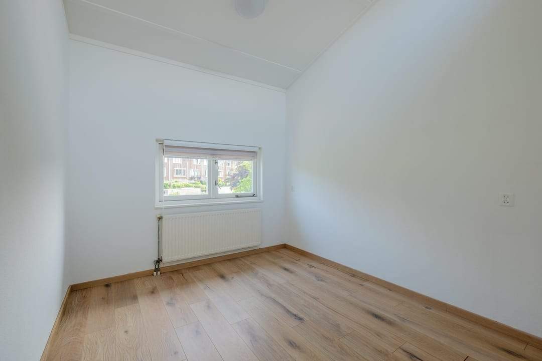 Image 17 of 24