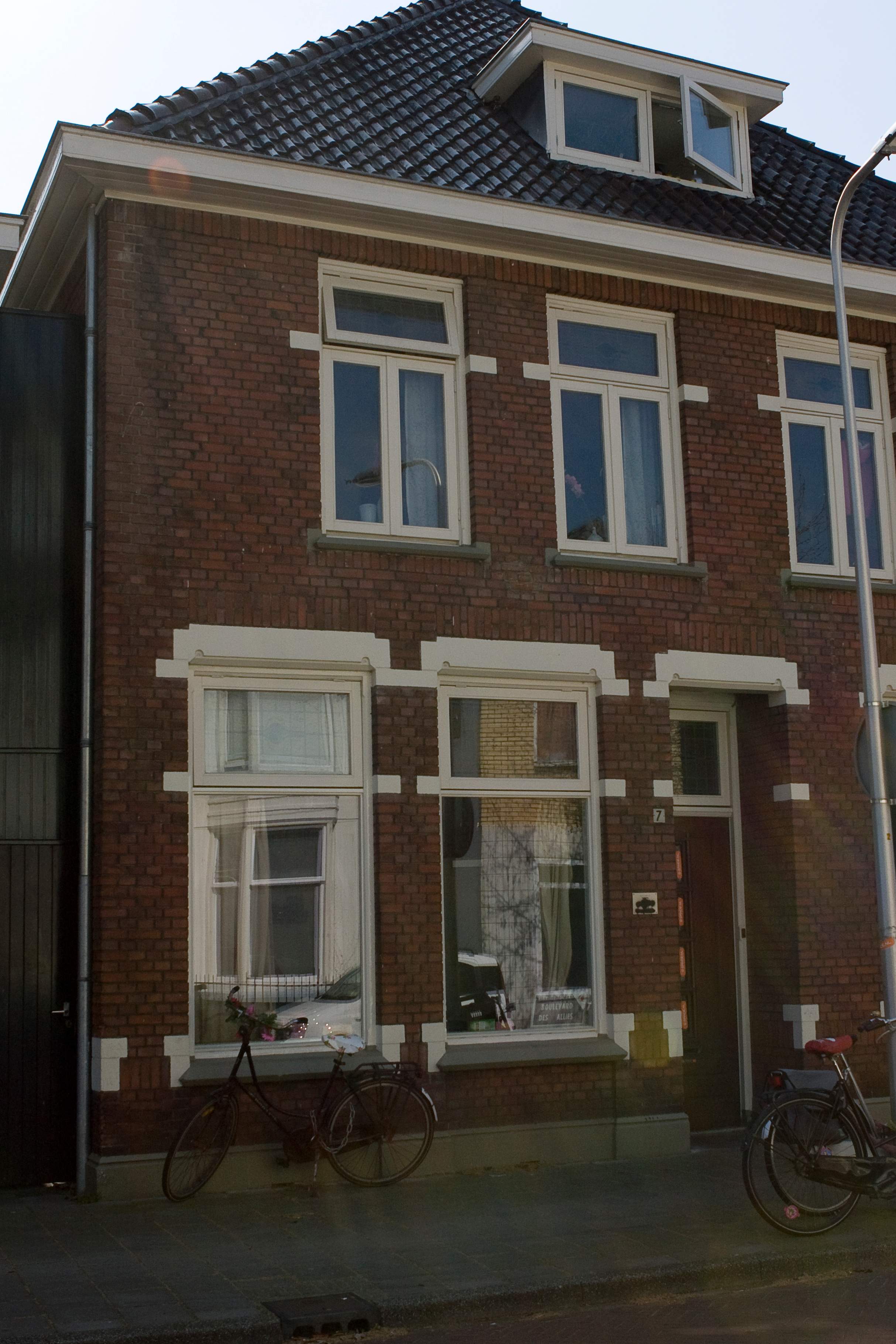 Afbeelding 1 van 1