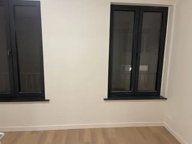 Image 7 of 10