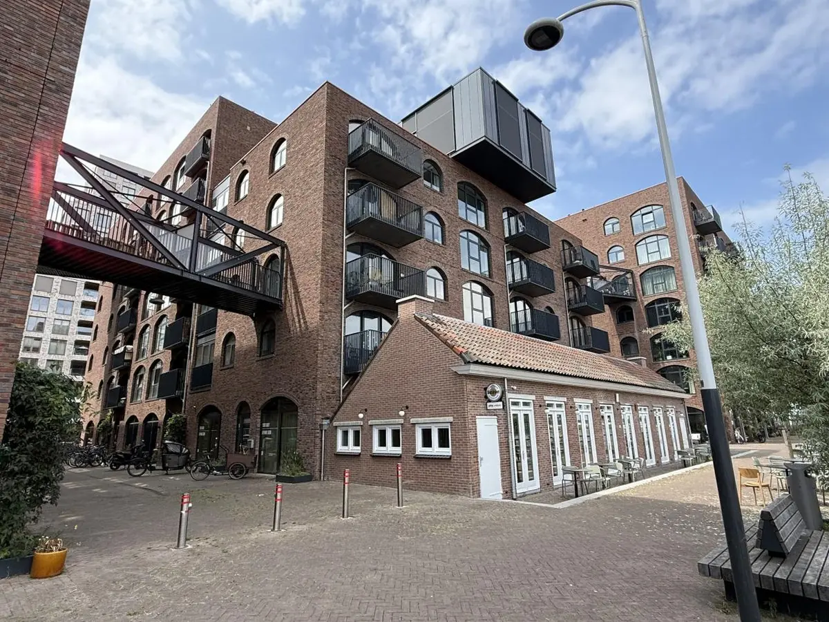Image 6 of 15