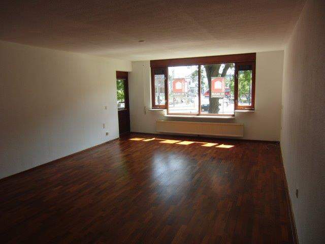 Bild 2 von 8