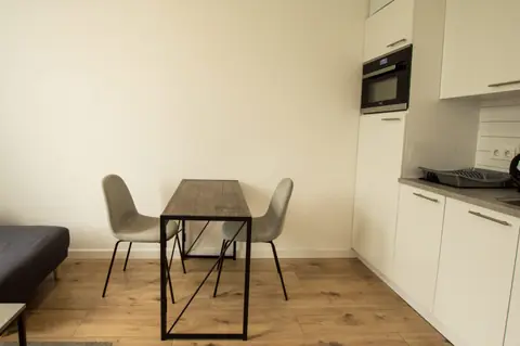 Furnished Room Paul Krugerlaan, Den Haag - For Rent