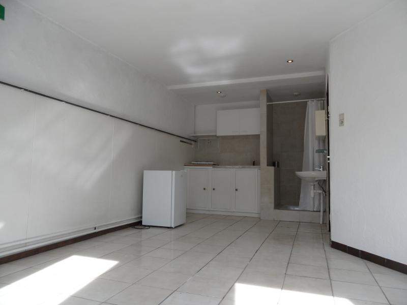 Image 2 of 6