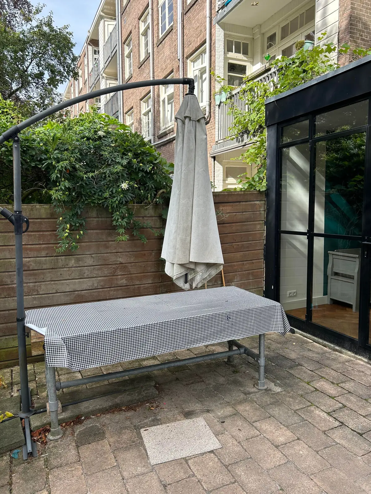 Image 3 of 24