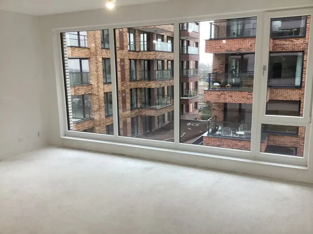 Image 4 of 7