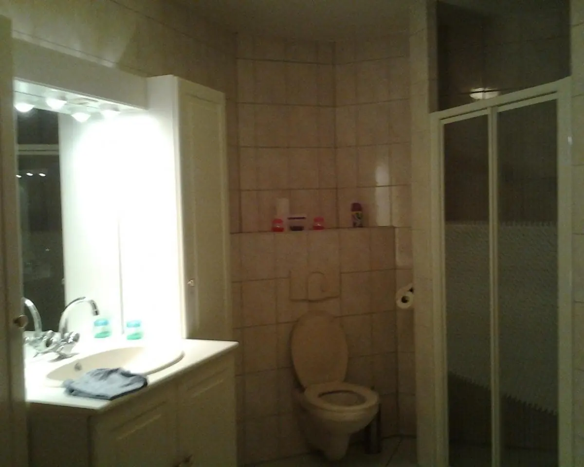 Image 5 sur 9