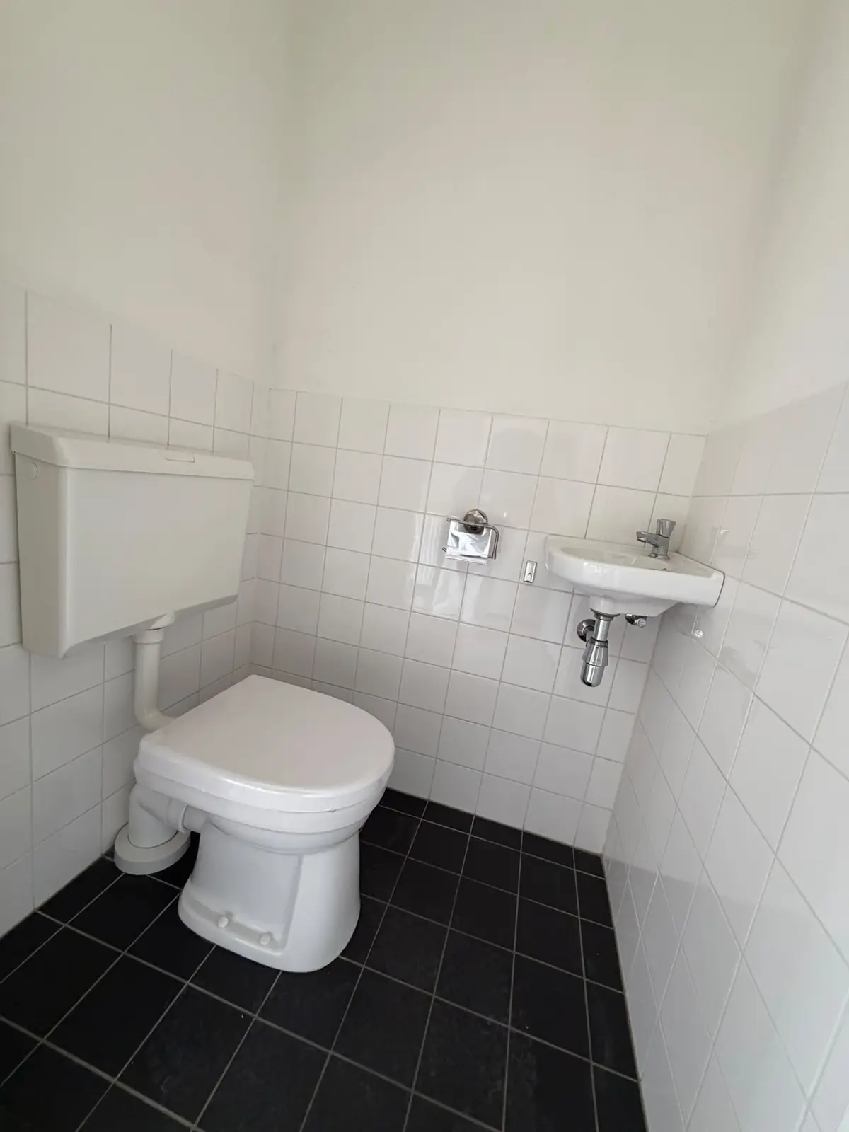 Image 15 of 16