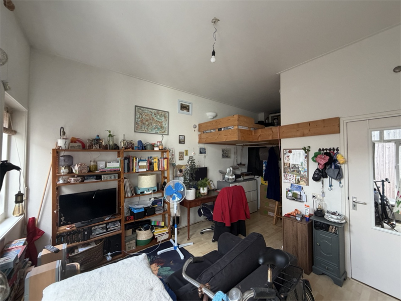 Image 2 of 4