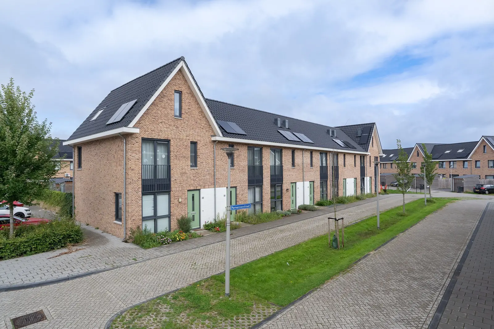 Image 19 of 19