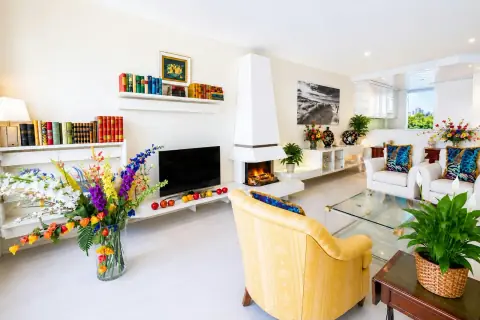 3-Slaapkamer Appartement op de 11e verdieping aan de Oostmaaslaan, Rotterdam - Te Huur