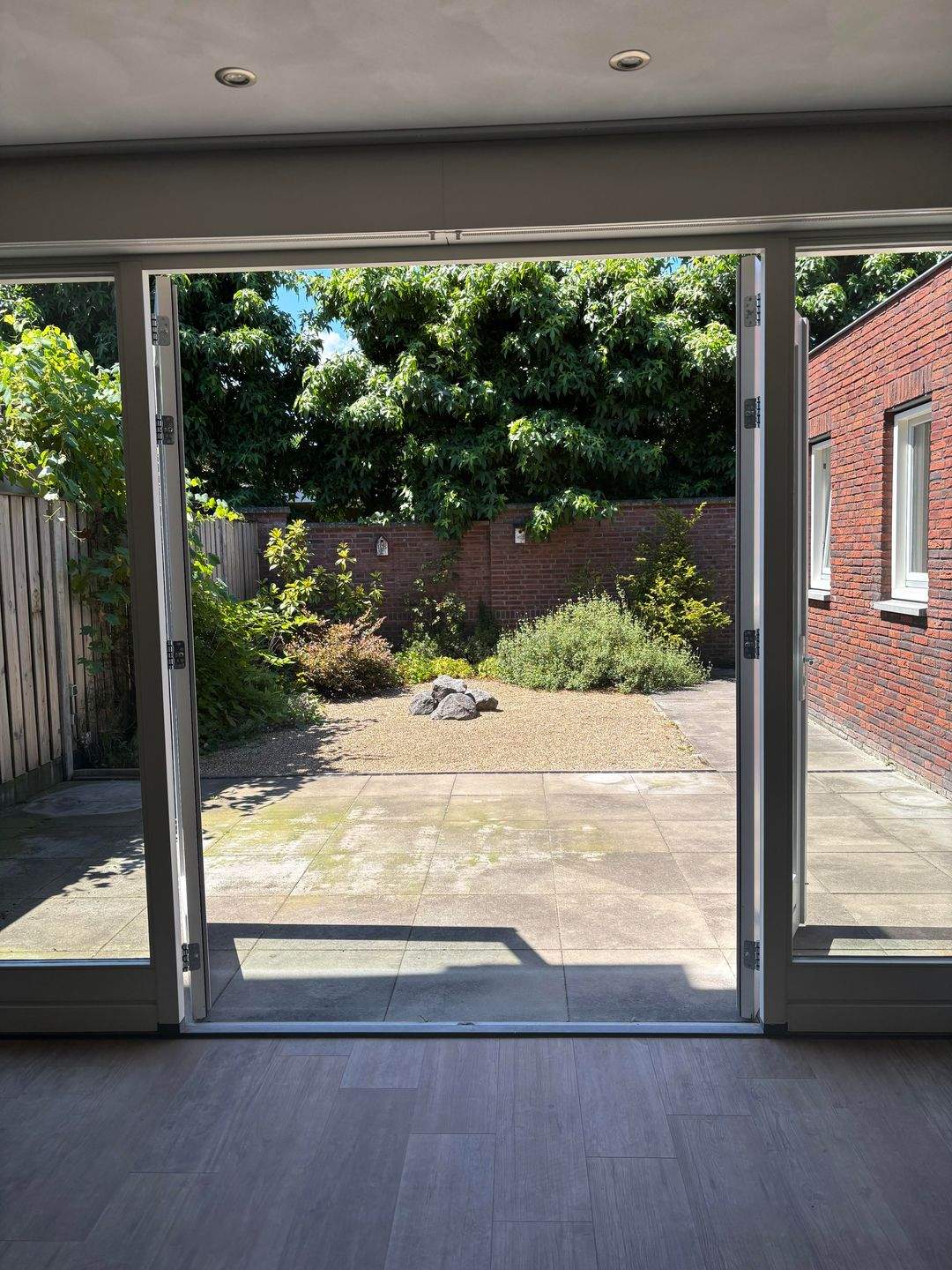 Image 11 of 31