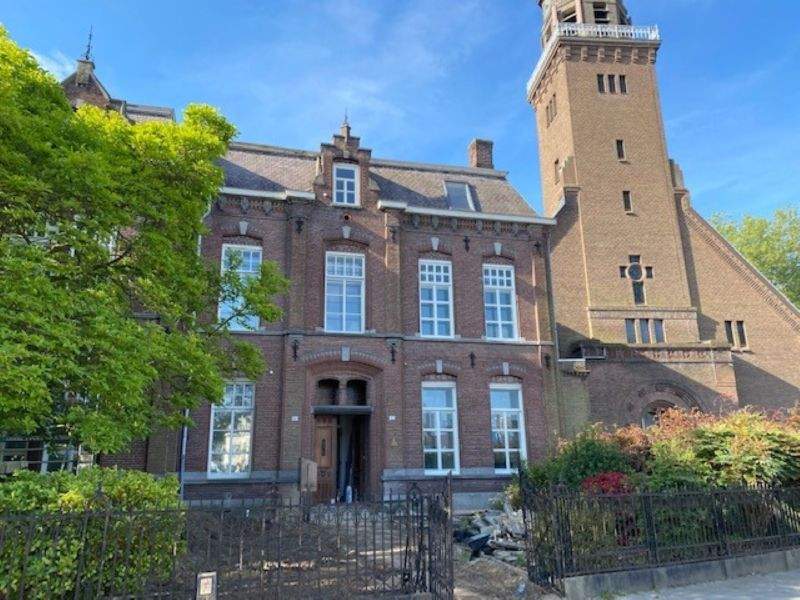 Afbeelding 1 van 17