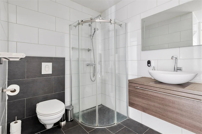 Image 6 sur 8