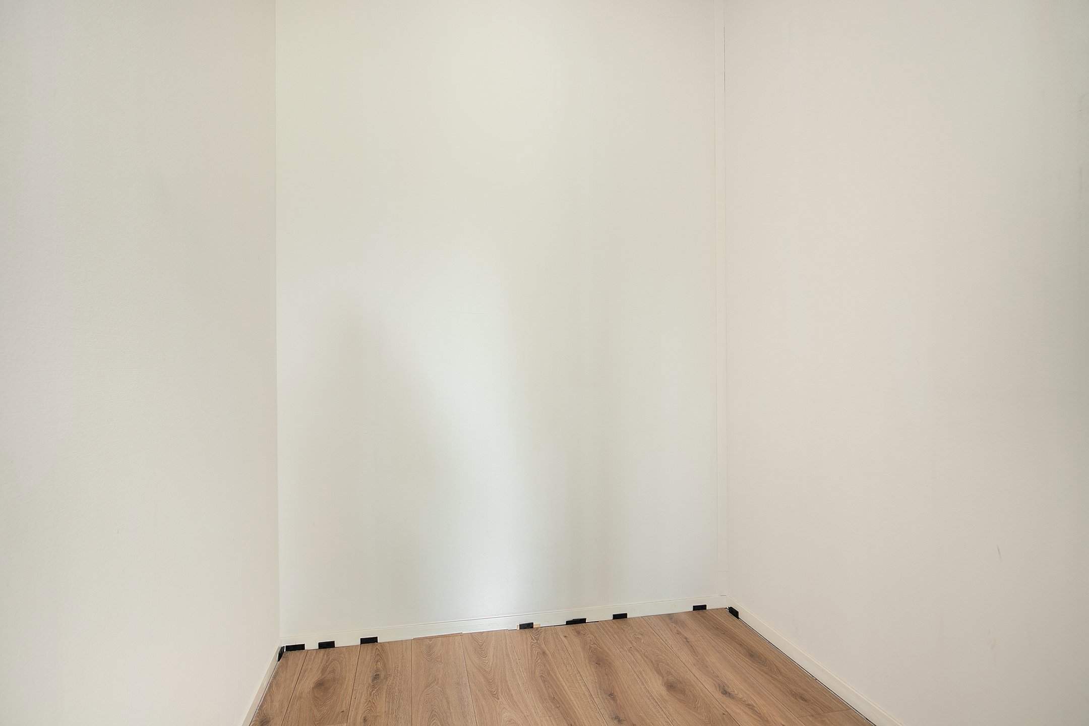 Image 19 of 27